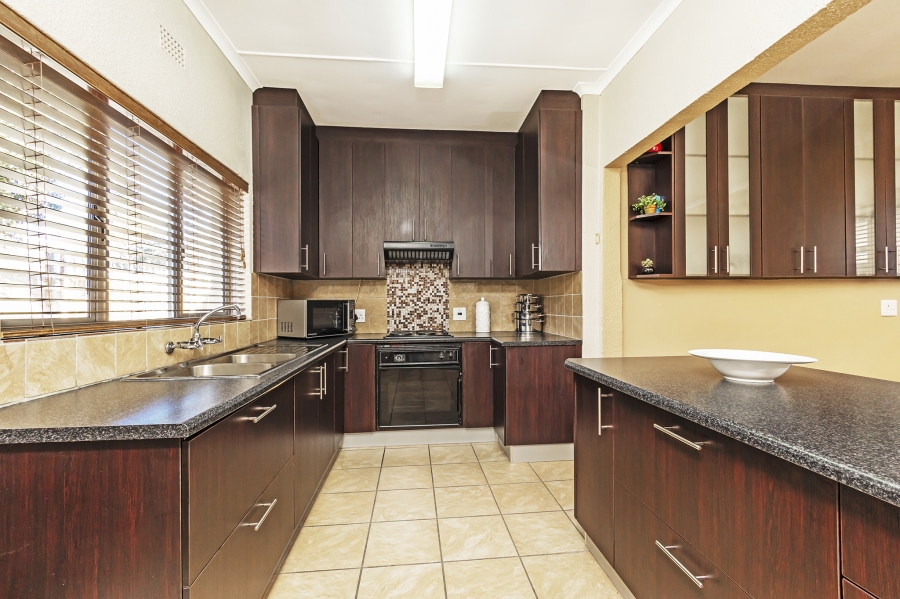 3 Bedroom Property for Sale in Amandelrug Western Cape